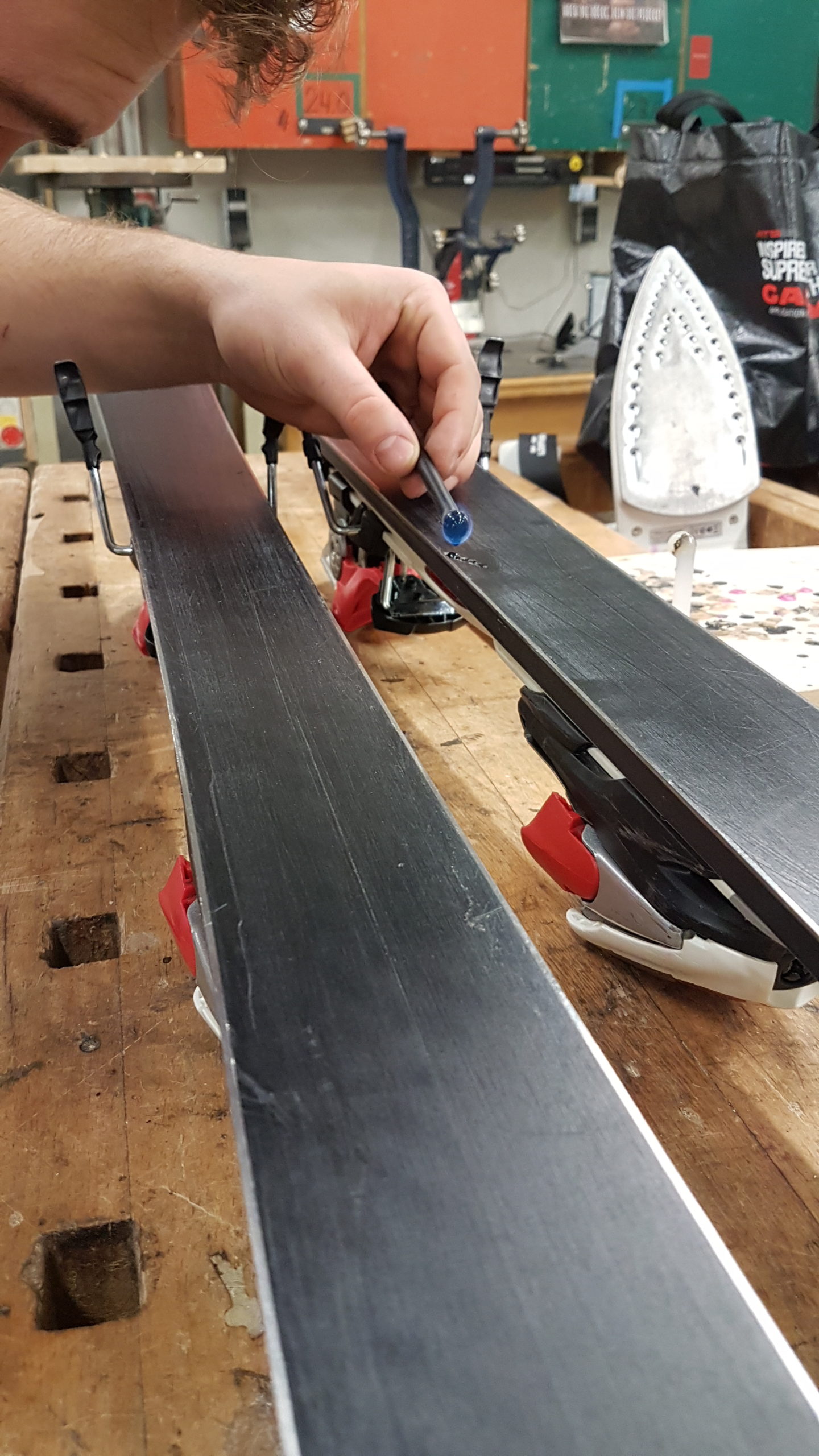 How To: WA - Ski- & Snowboardservice