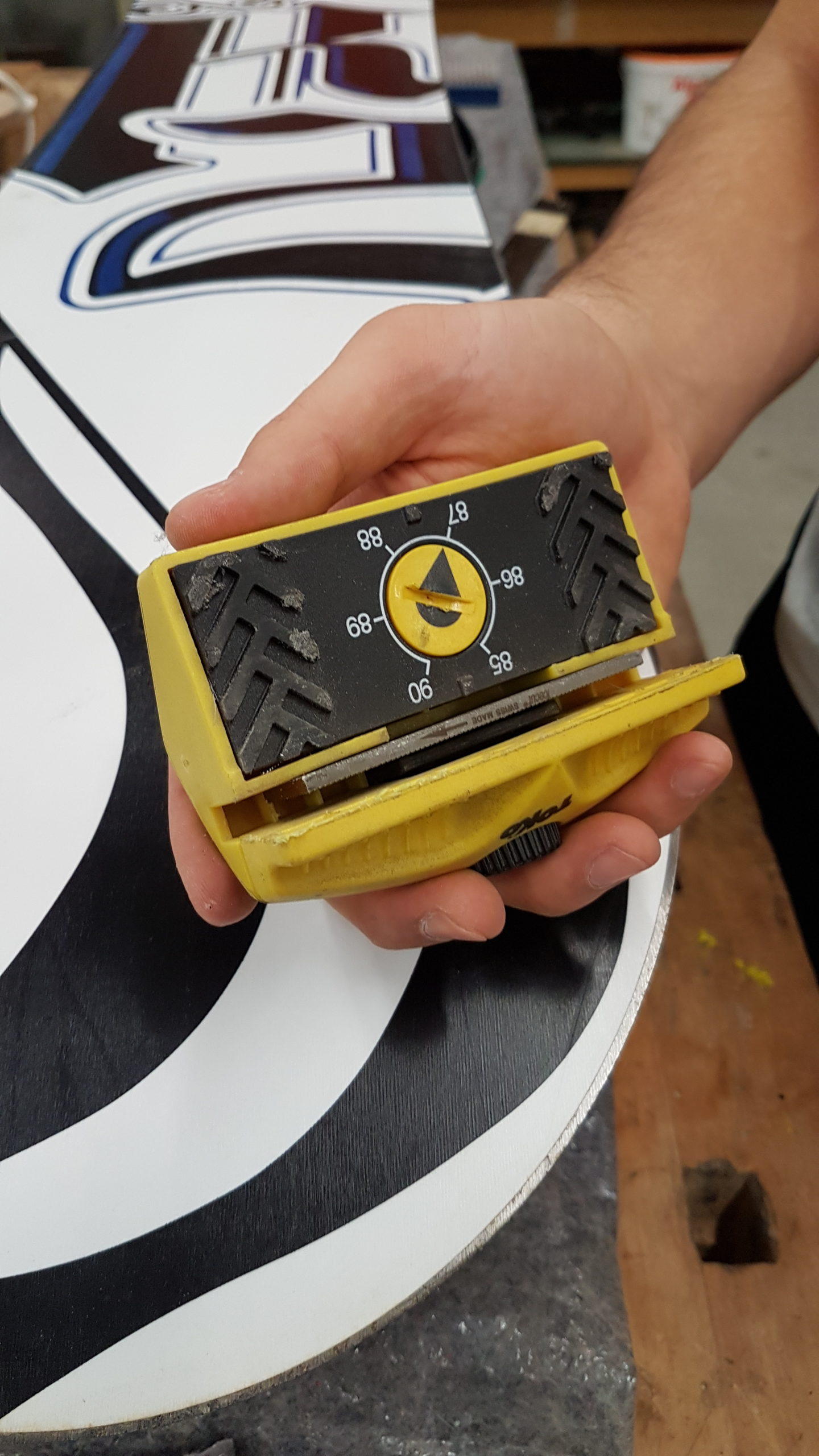How To: WA - Ski- & Snowboardservice